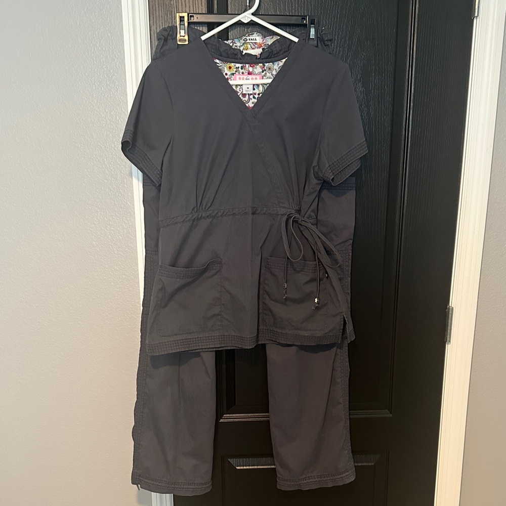 Koi Charcoal Women's Scrub Set